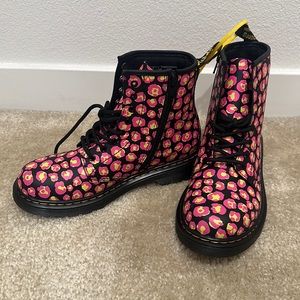 New DR MARTENS-Girls boot-Pink Leopard